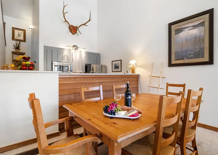 Rmr: Wheatgrass 2222 In The Aspenswilsonwy Apartment